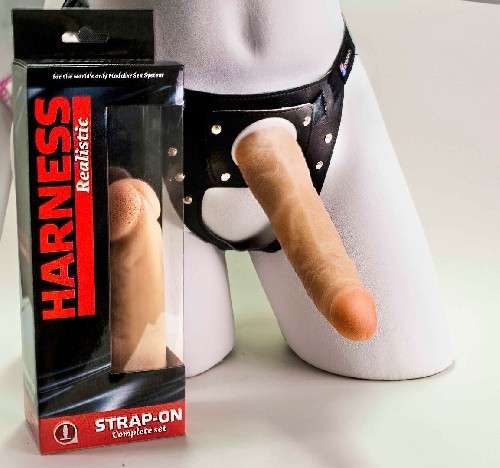 ФАЛЛОИМИТАТОР С ПОЯСОМ HARNESS L 170 мм D 40 мм арт. 280703