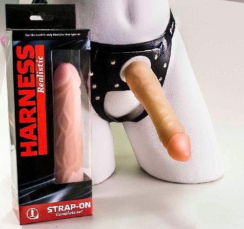 ФАЛЛОИМИТАТОР С ПОЯСОМ HARNESS L 165 мм D 35 мм арт. 287103