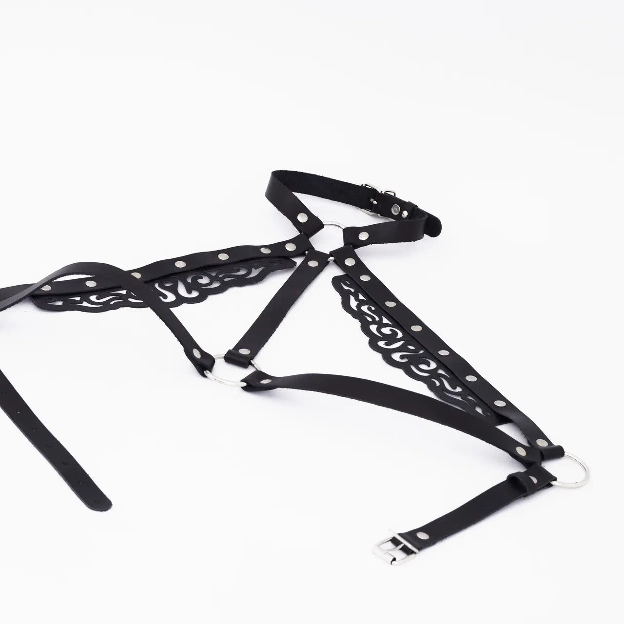 ПОРТУПЕЯ РЕЗНАЯ С КЛЕПКАМИ, арт. CH-25014